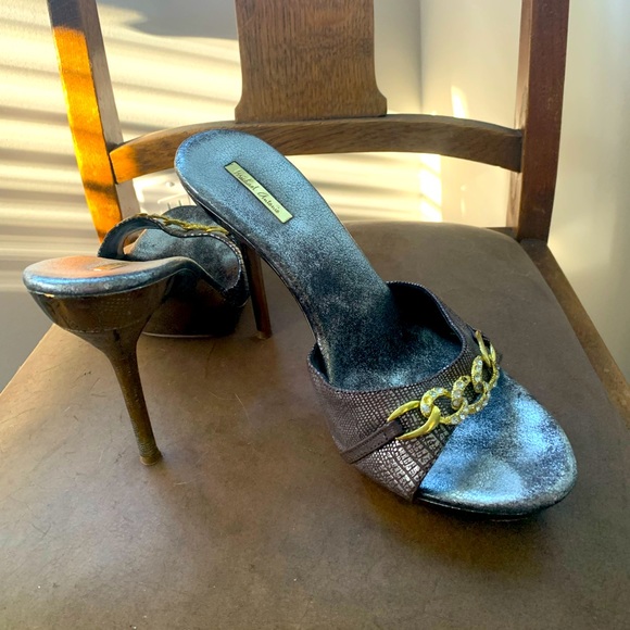 Michael Antonio Heels - Picture 2 of 2